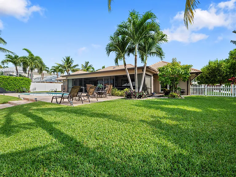 1090 Fairview Ln — Photo 62