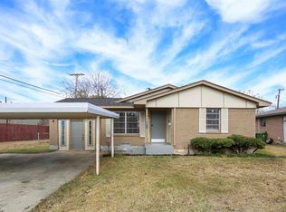 391 N Shore Pl, Lewisville, TX 75067