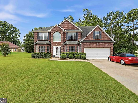 2nd image of 310 Megan Dr