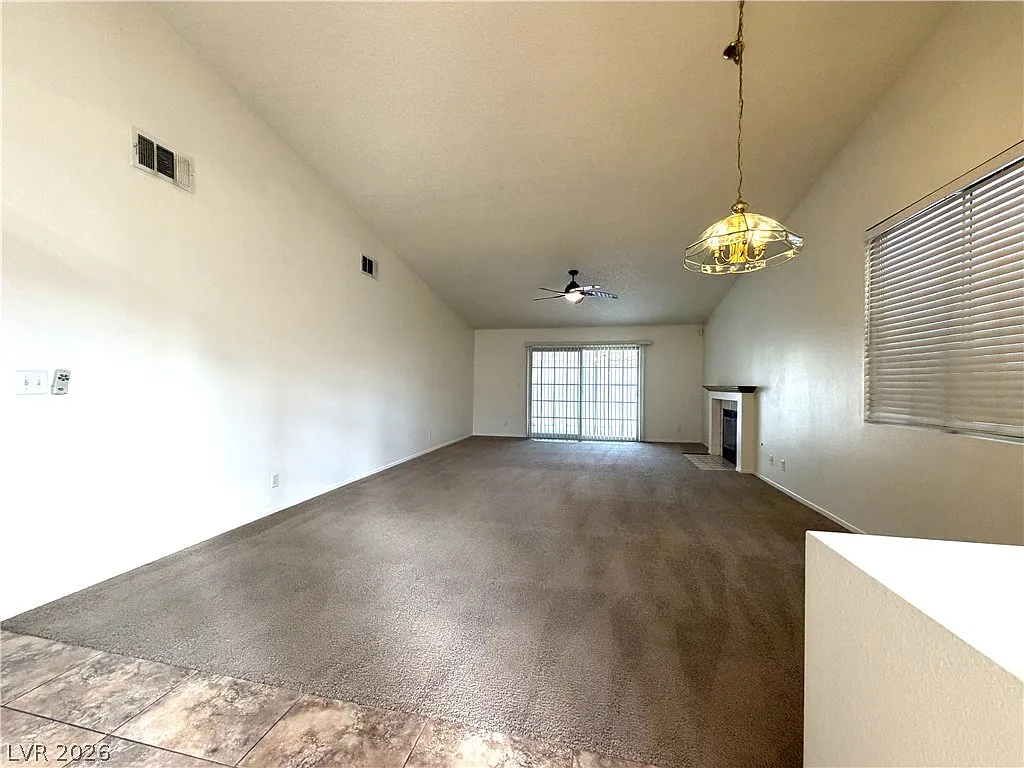 2 bed, 2.0 bath, 1354 sqft, $1,735 — Photo 2