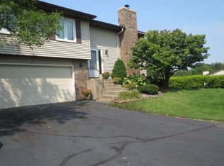 10394 Balsam Ln, Eden Prairie, MN 55347