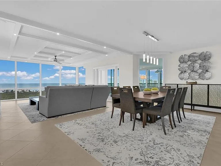 7515 Pelican Bay Blvd #17D — Photo 4