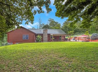 46 Hudson Ave, Southbridge, MA 01550