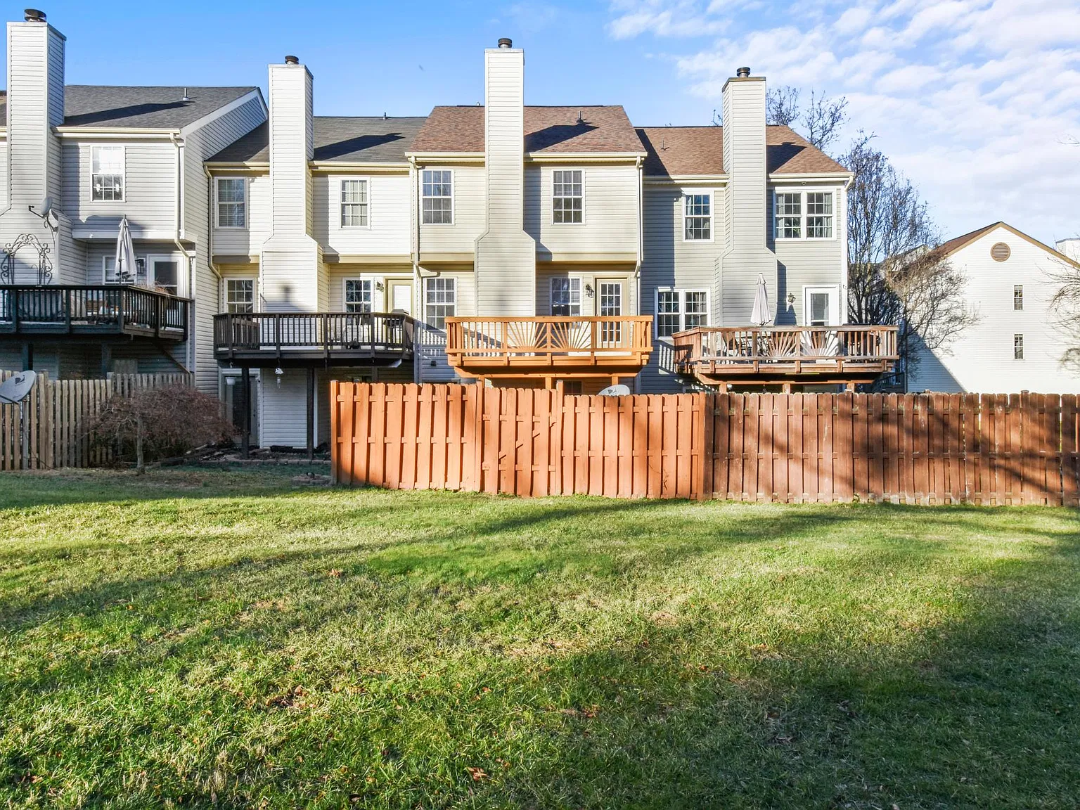 3 bed, 2.5 bath, 1751 sqft, $2,850 — Photo 3