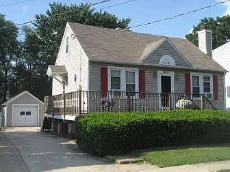 1st image of 1513 2nd Ave