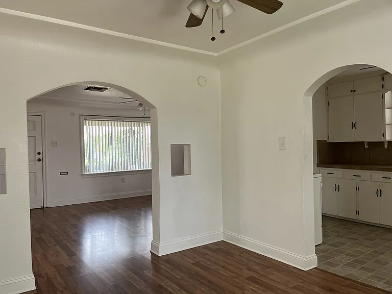 901 Castaic Ave — Photo 7