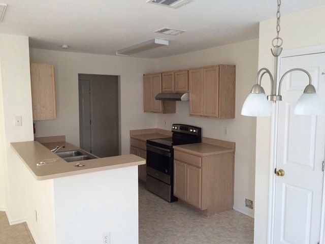 1st image of 843 Sagewood Trl