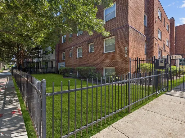 526 Kenyon St NW APT 104, Washington, DC 20010