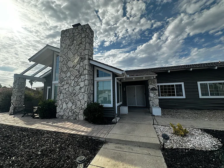 8618 Dunwoodie Rd — Photo 1
