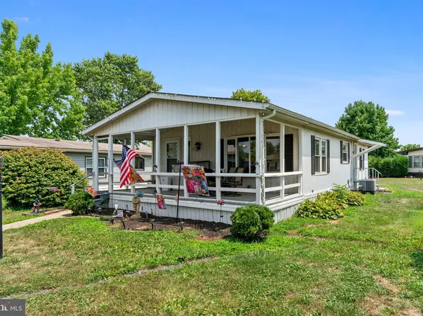 437 Neshaminy Falls Cir, North Wales, PA 19454