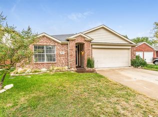 8433 Vicksburg Ln, Fort Worth, TX 76123