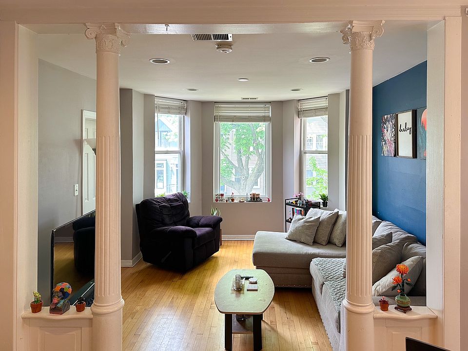 1st image of 1645 N Mozart St APT 2