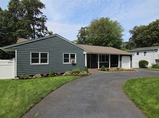 110 Clarendon Rd, Ronkonkoma, NY 11779