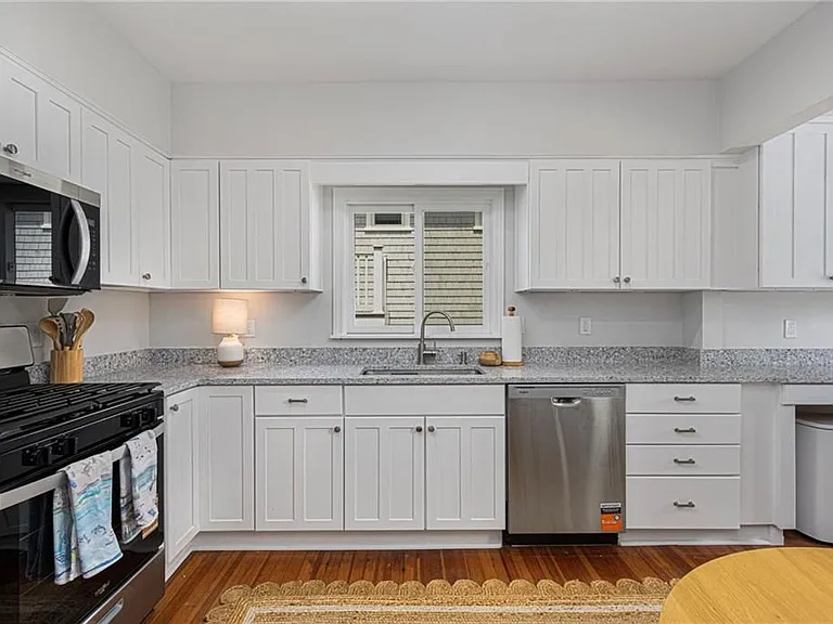 46 Esplanade St — Photo 18