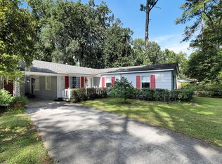 2305 Bona Bella Ave, Savannah, GA 31406