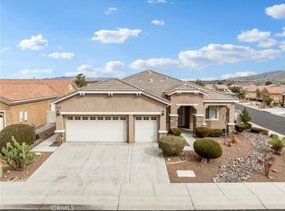 10249 Lakeshore Dr, Apple Valley, CA 92308