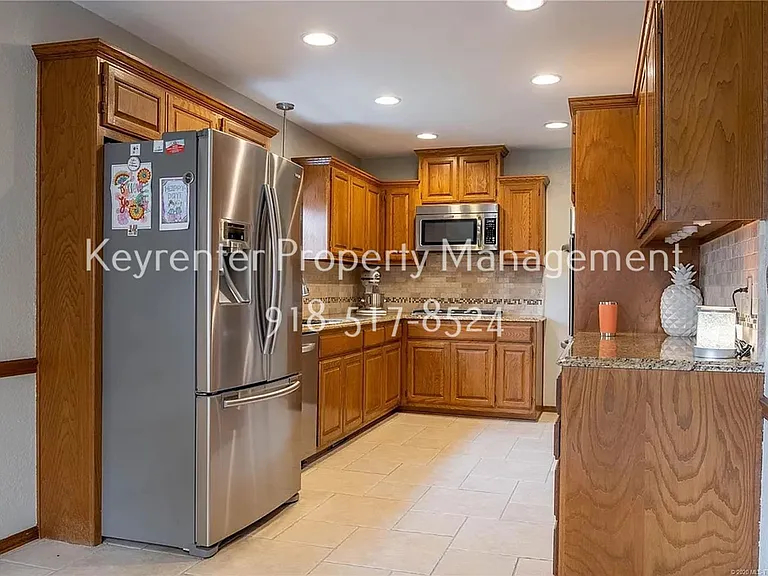 8602 E 109th St — Photo 8