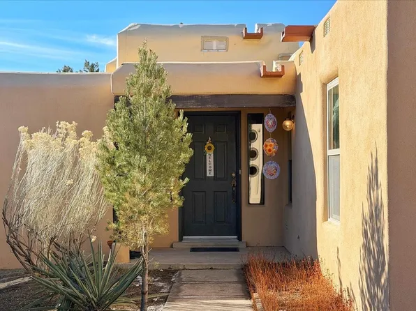 64 Cibola Cir, Santa Fe, NM 87505