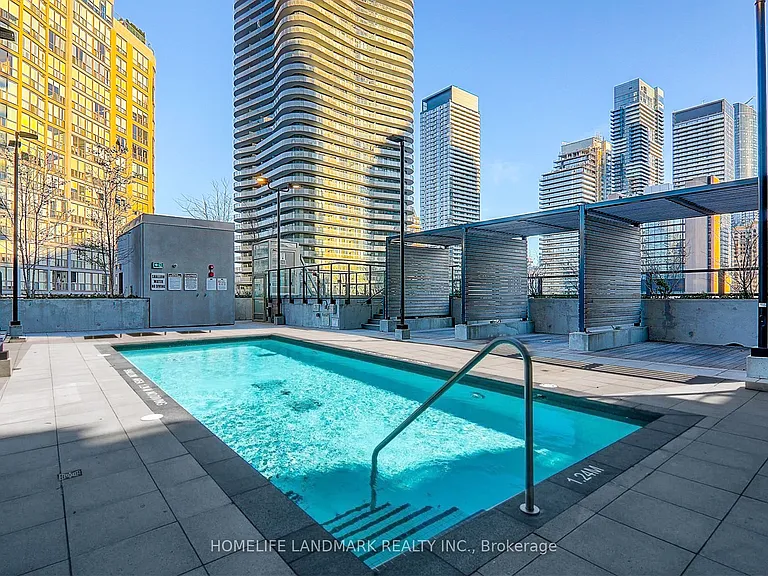 955 Bay St #2913 — Photo 25