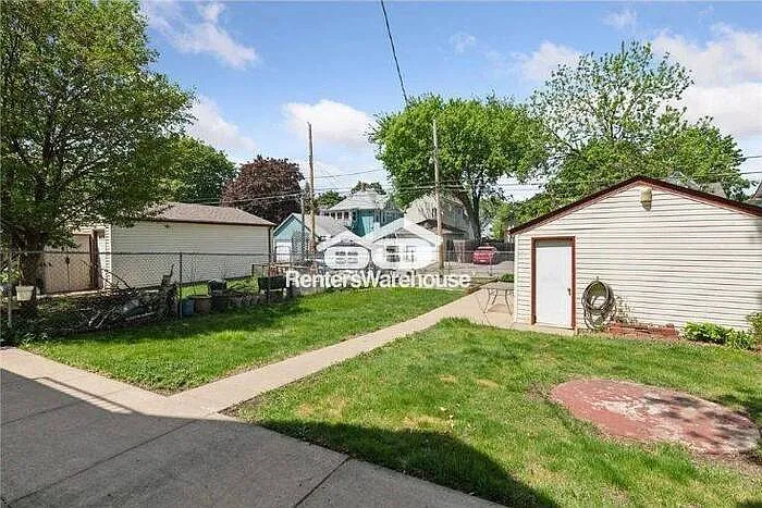 945 Sherburne Ave — Photo 24