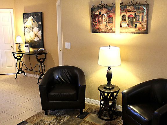 SITTING AREA
