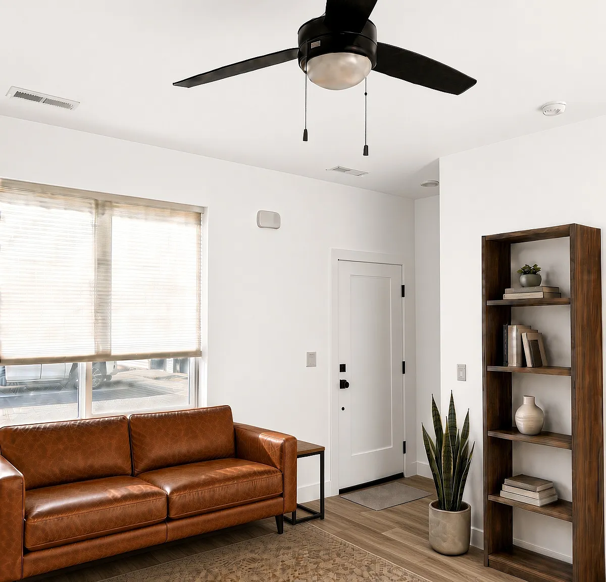 3 bed, 2.5 bath, 1376 sqft, $1,650 — Photo 2