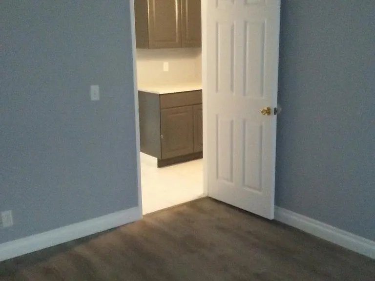 218 W Vermont Ave #12 — Photo 17