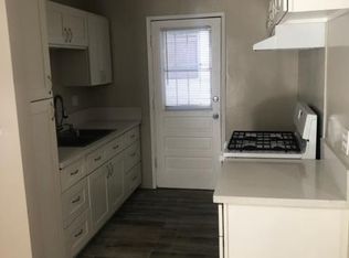 904 1st St #2, Hermosa Beach, CA 90254