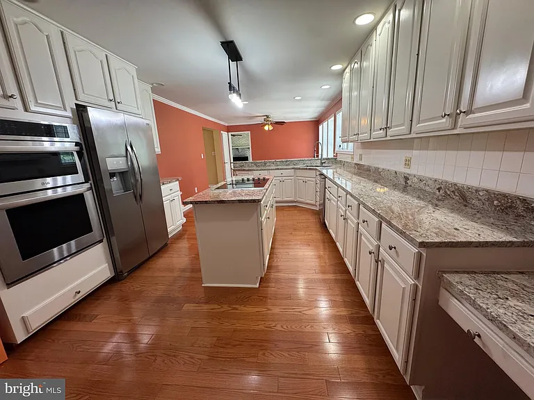 317 W Seminary Ave — Photo 9