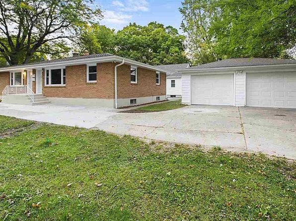 1610 Remington Rd