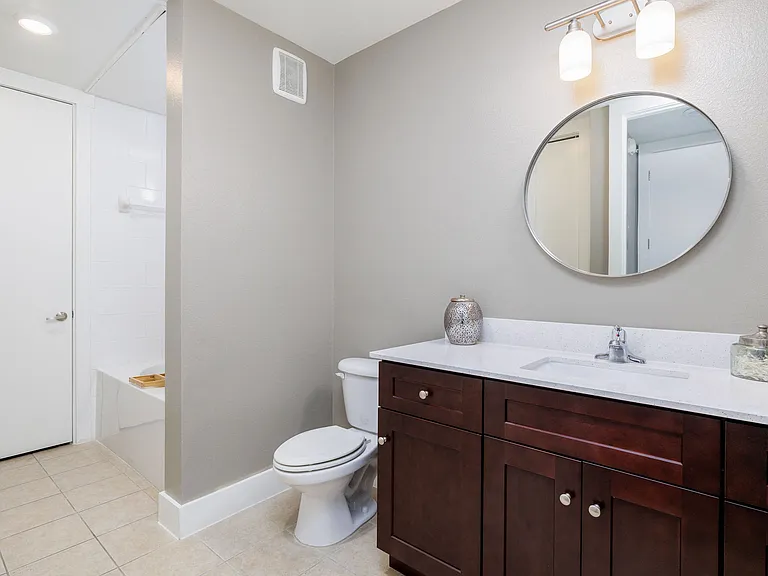 Haus 5350 — Photo 11