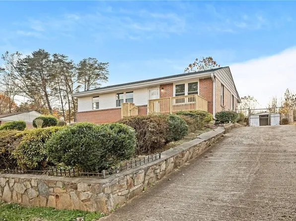 2712 Teresa Ave, Winston Salem, NC 27105