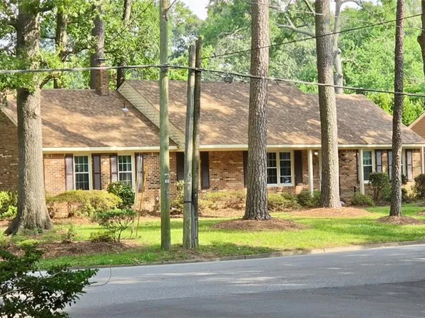 500 Edwin Dr, Virginia Beach, VA 23462