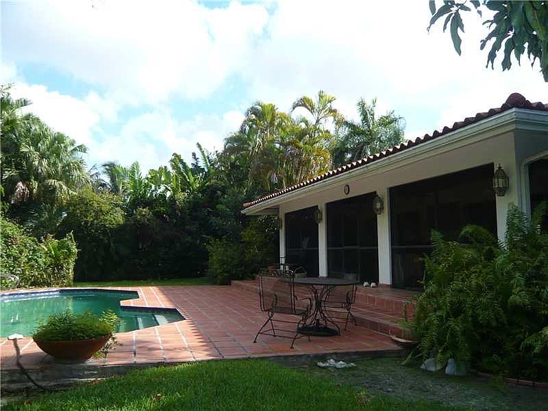 1st image of 2120 Alhambra Cir