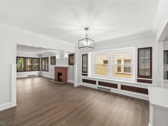 3rd image of 3409 W 131st St