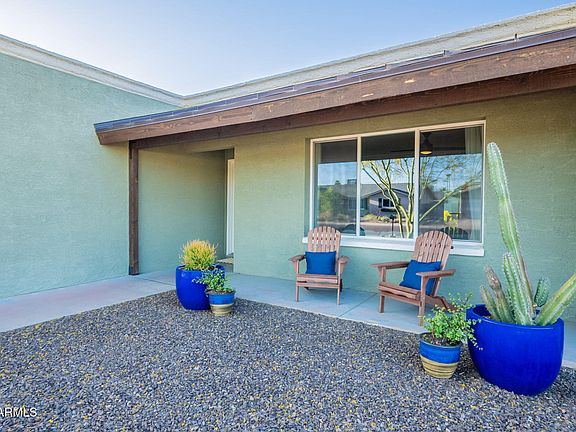 4th image of 710 E LODGE Drive
