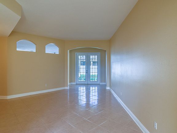 5th image of 1624 Chandelle Ln