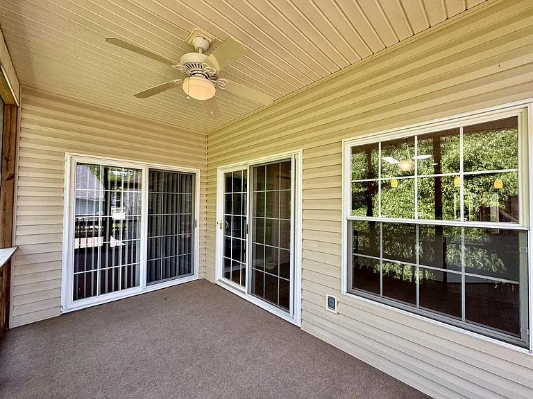 513 Tanasi Cir — Photo 17
