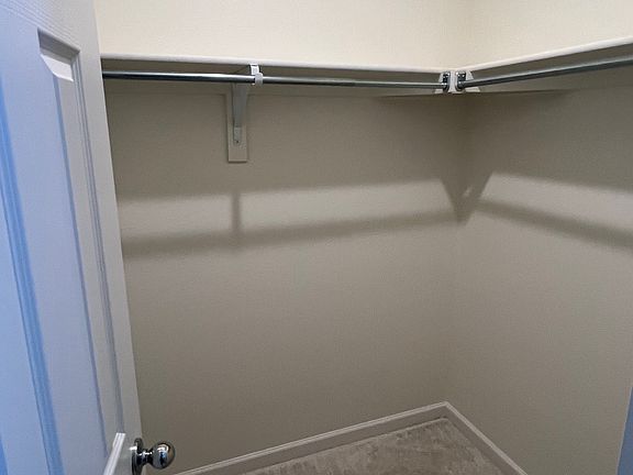 Master room walking closet