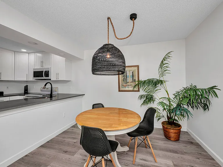 638 Bird Bay Dr E #201 — Photo 6