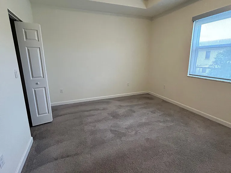 3229 W 106th Ter — Photo 14