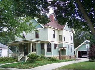 2012 10th St, Monroe, WI 53566