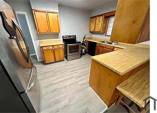 3rd image of 5635 Winfree St