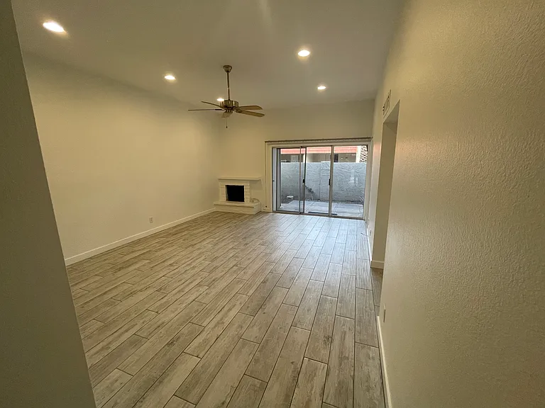 4929 N 42nd Way — Photo 8