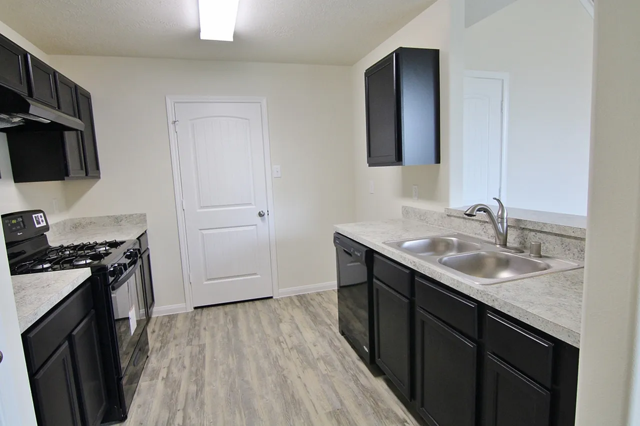 Ashford Point Villas — Photo 3