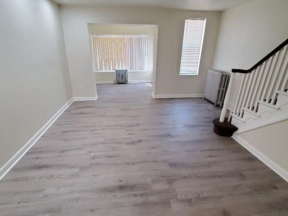 4th image of 6101 Harley Ave #6111