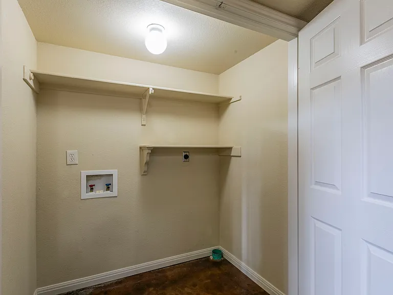 134 Meadow Park Cir — Photo 12
