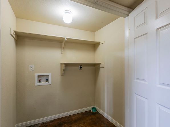 134 Meadow Park Cir, Waco, TX 76705