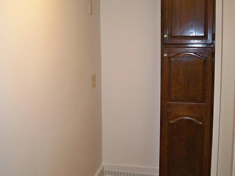 331 W Cedar St #1 — Photo 8