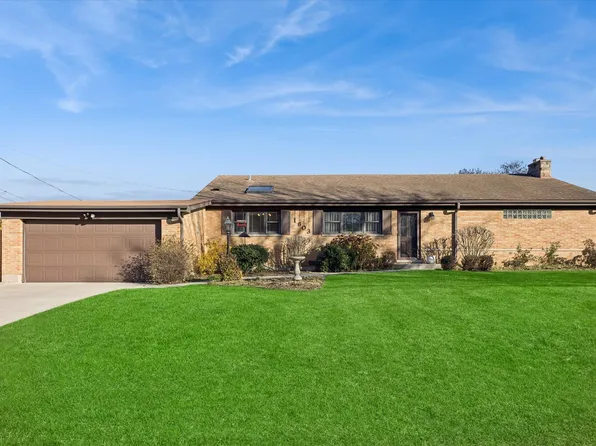 1603 Ashton Ct, Wheaton, IL 60187